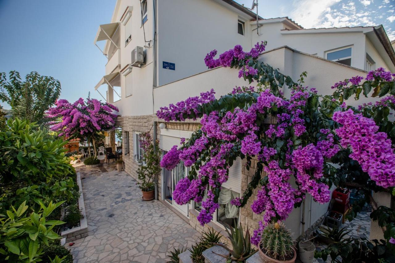 House Subic Apartamento Supetarska Draga Exterior foto