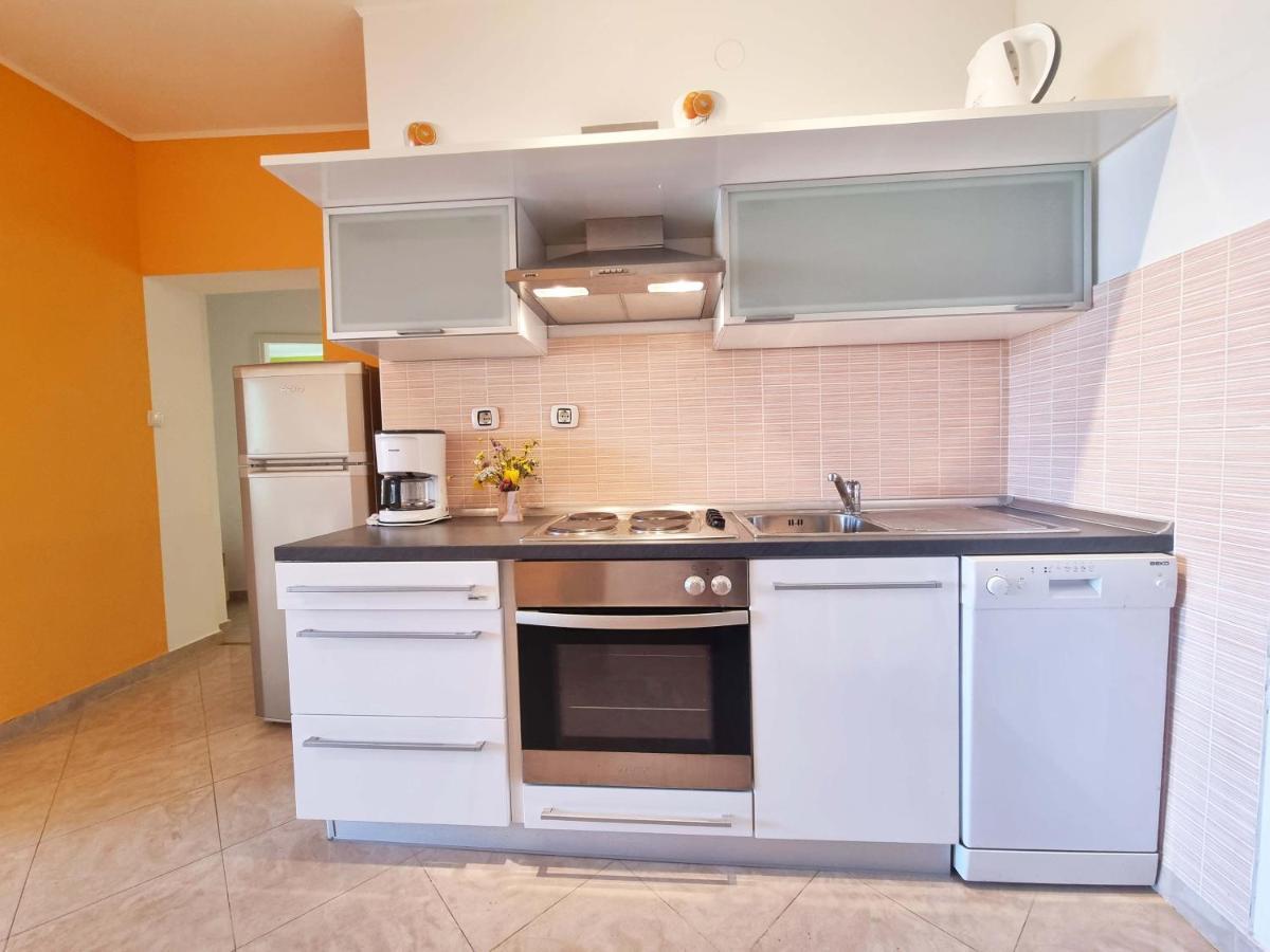 House Subic Apartamento Supetarska Draga Exterior foto