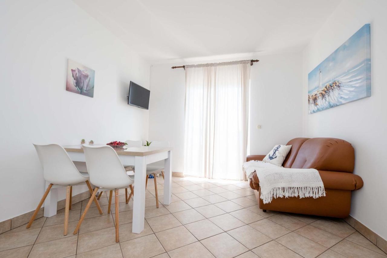 House Subic Apartamento Supetarska Draga Exterior foto